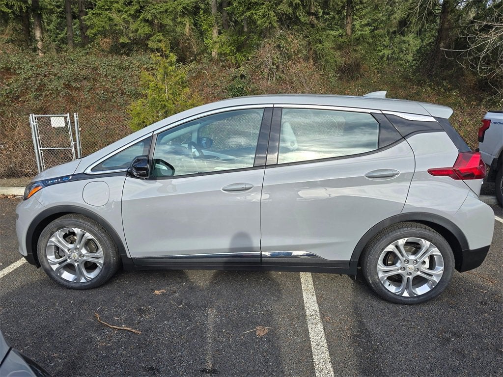Used 2021 Chevrolet Bolt EV LT with VIN 1G1FY6S01M4104118 for sale in Bellevue, WA
