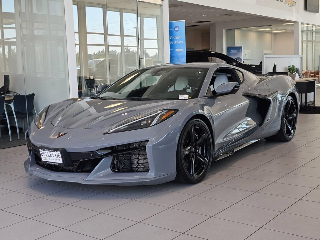 2025 Chevrolet Corvette E-Ray Base