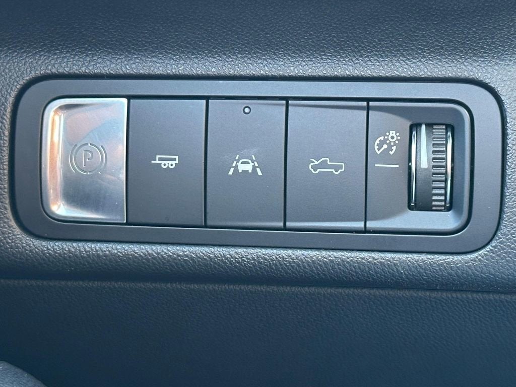 2024 Chevrolet Silverado EV Base