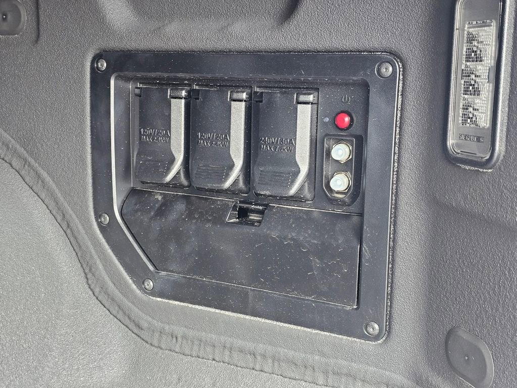 2024 Chevrolet Silverado EV Base