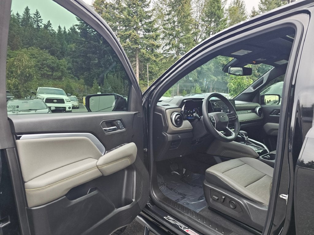 2024 Chevrolet Colorado Base