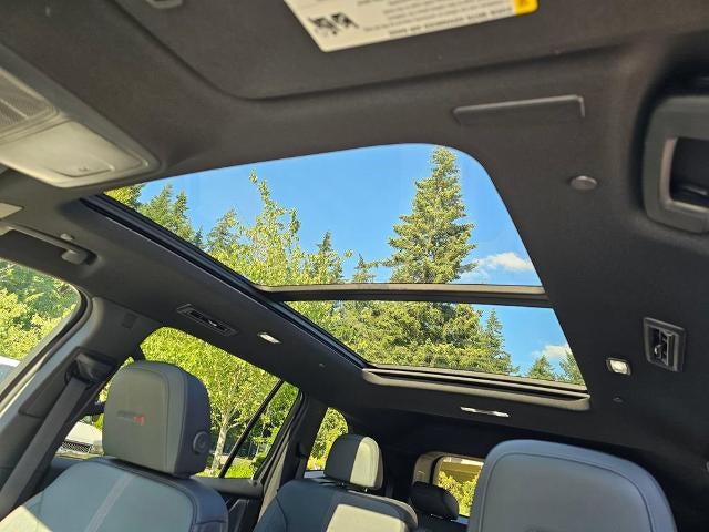 2026 GMC Acadia AT4 - Photo 24