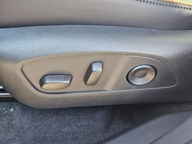 2026 GMC Acadia AT4 - Photo 26