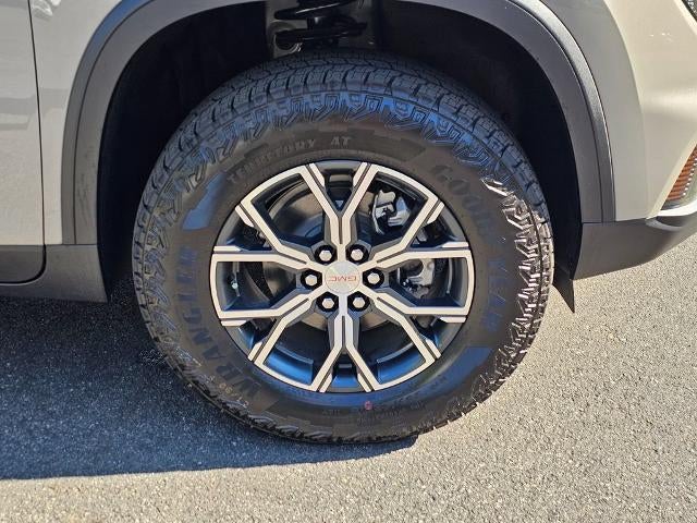 2026 GMC Acadia AT4 - Photo 9