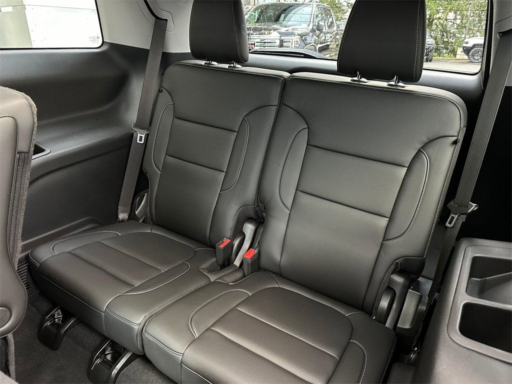 2022 GMC Acadia Base