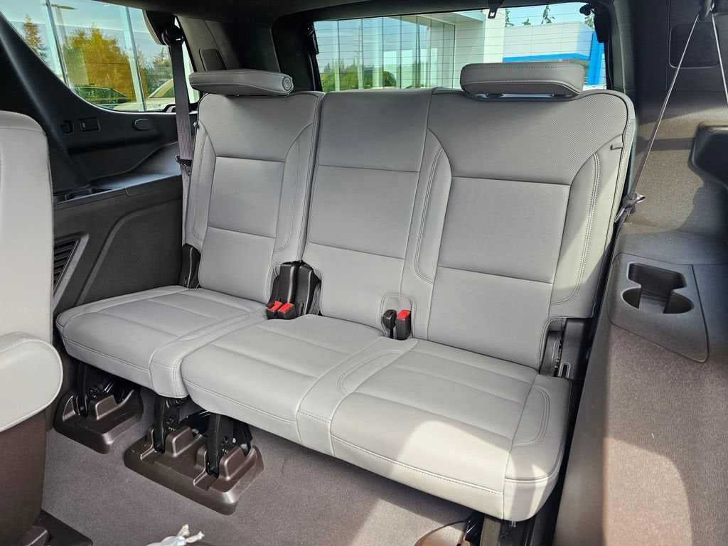 2025 GMC Yukon Base
