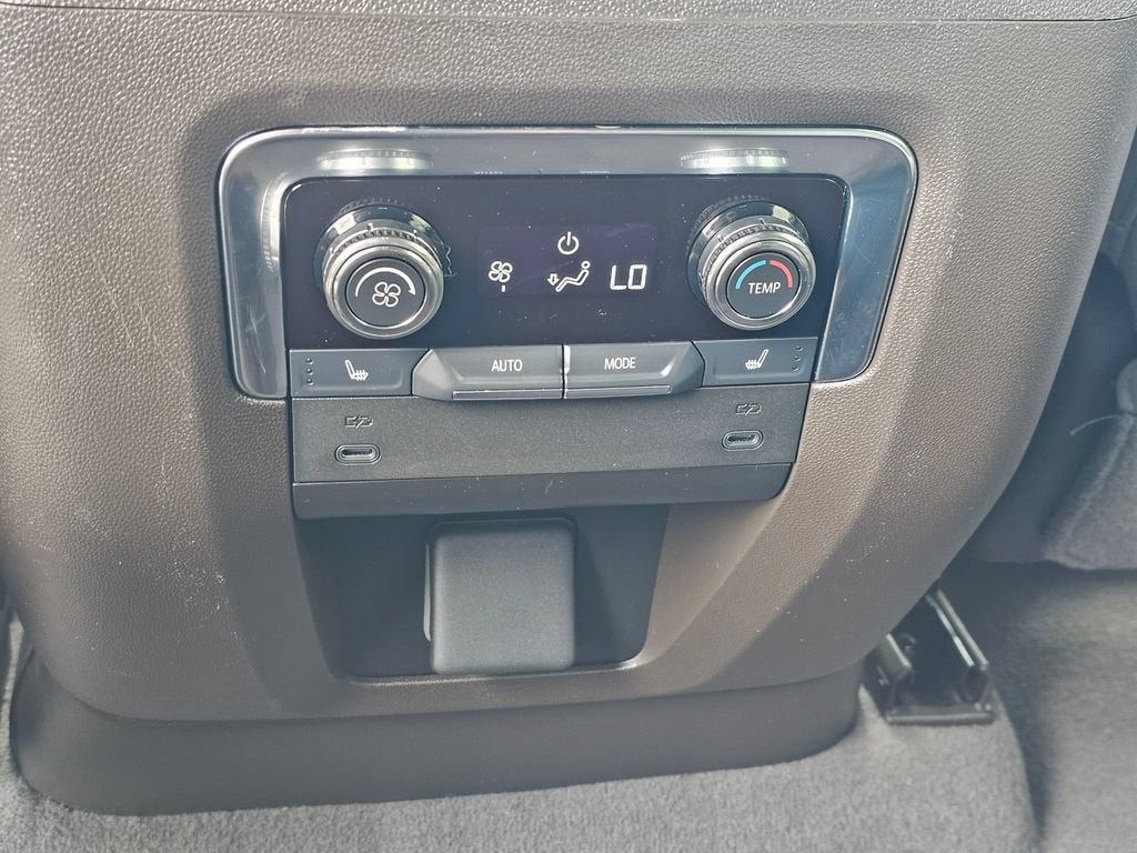 2025 GMC Yukon Base
