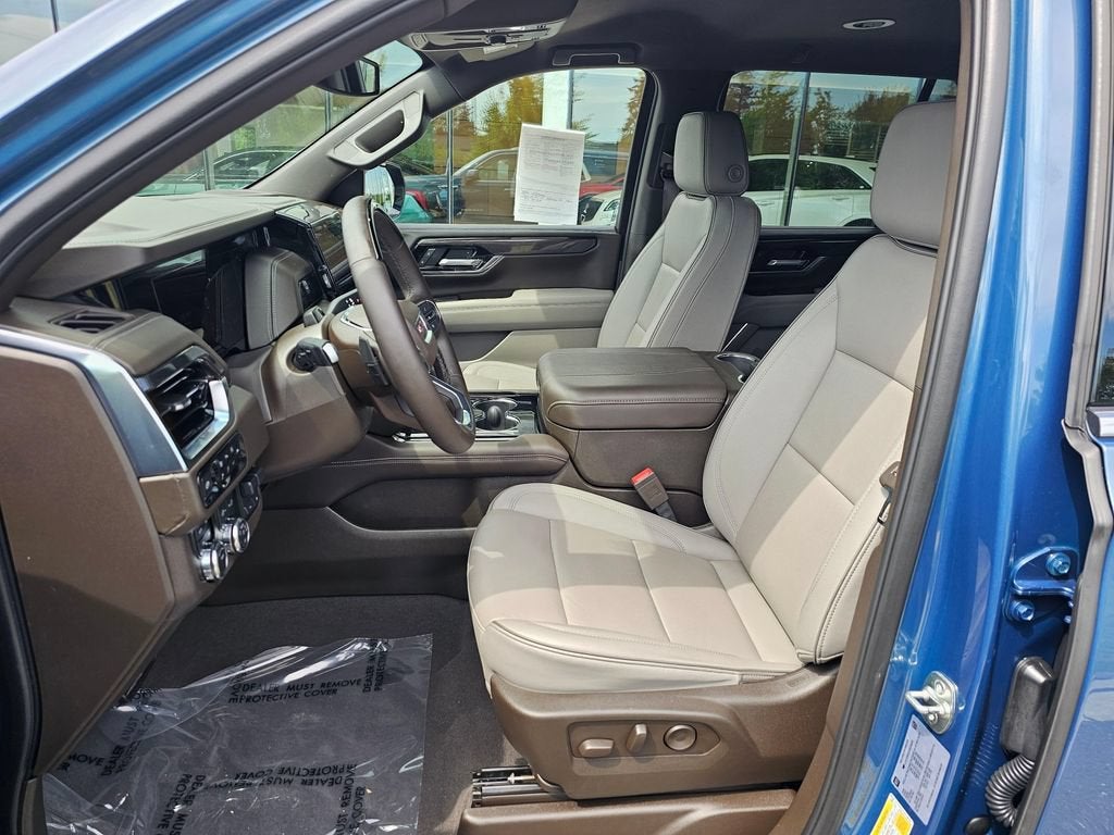 2025 GMC Yukon Base