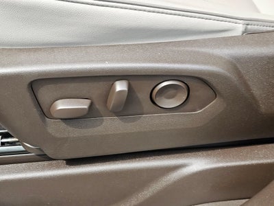 2025 GMC Yukon Base