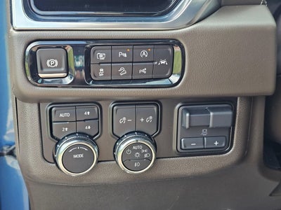 2025 GMC Yukon Base