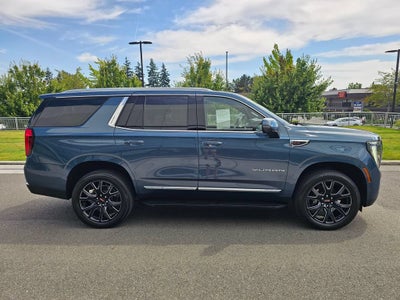 2025 GMC Yukon Base
