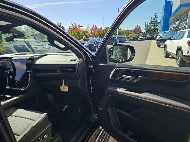 2026 GMC Yukon Denali - Photo 12