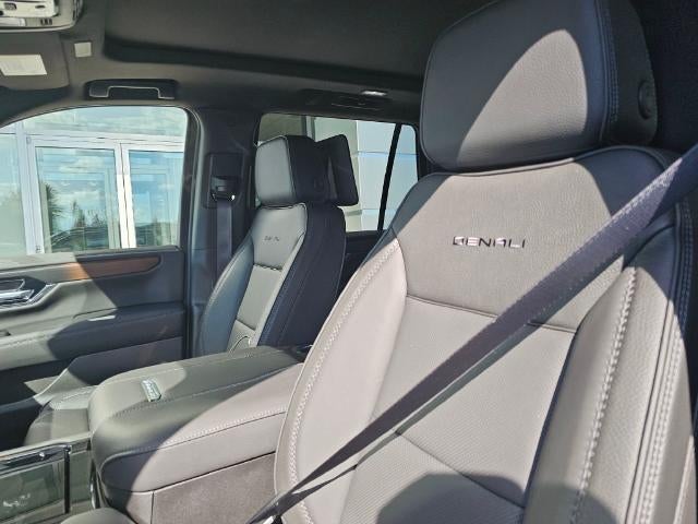 2026 GMC Yukon Denali - Photo 24