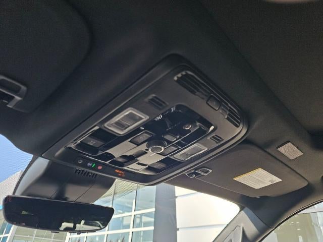 2026 GMC Yukon Denali - Photo 30