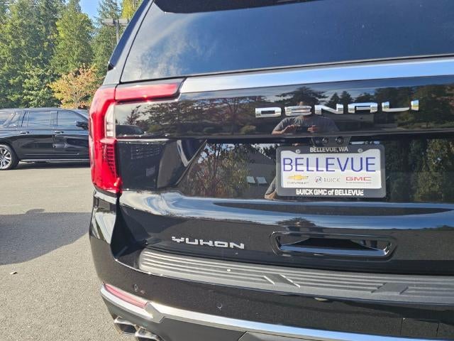 2027 GMC Yukon Denali - Photo 16