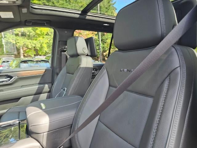 2027 GMC Yukon Denali - Photo 25