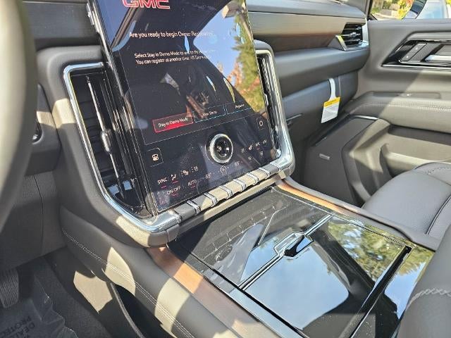 2027 GMC Yukon Denali - Photo 30