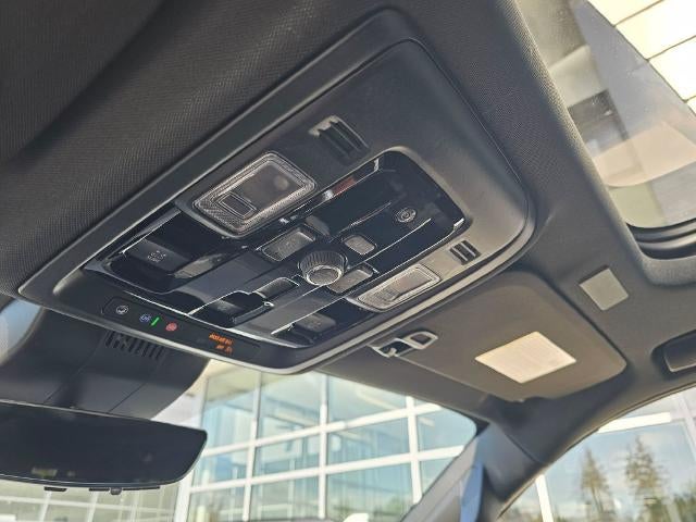 2026 GMC Yukon XL Elevation - Photo 30