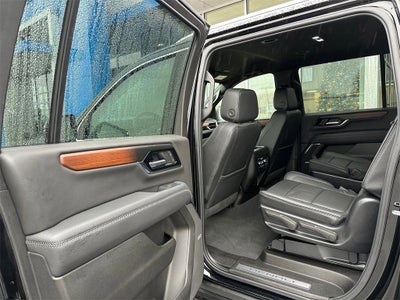 2025 GMC Yukon XL Base