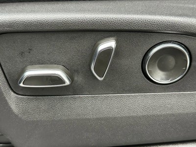 2025 GMC Yukon XL Base