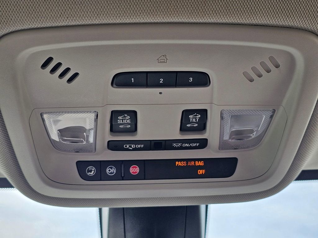 2018 Chevrolet Traverse Base