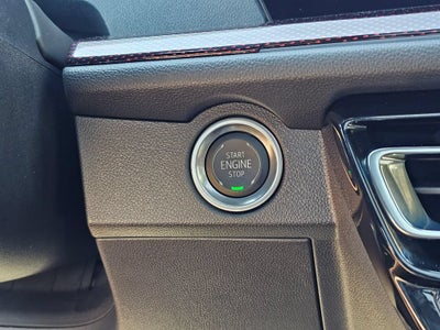 2025 Chevrolet Traverse Base