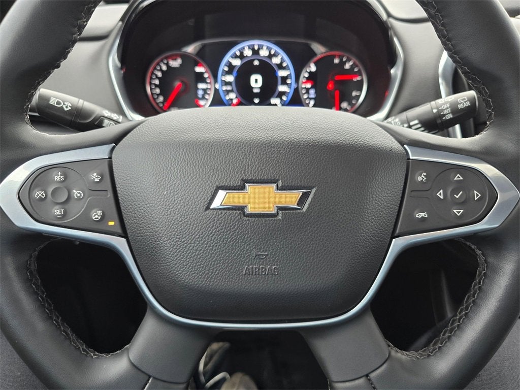 2023 Chevrolet Traverse Base