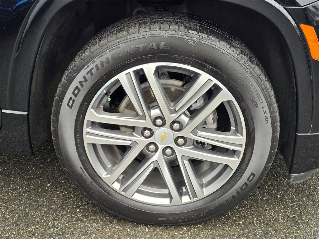 2023 Chevrolet Traverse Base