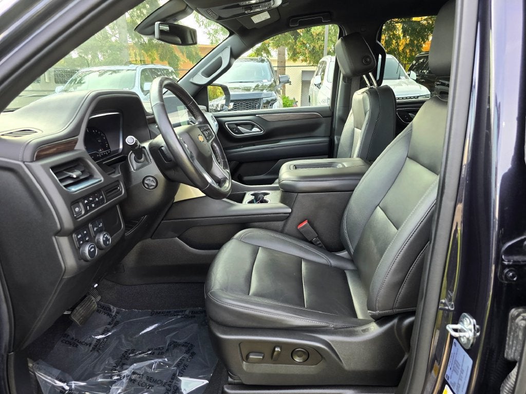 2022 Chevrolet Suburban Base