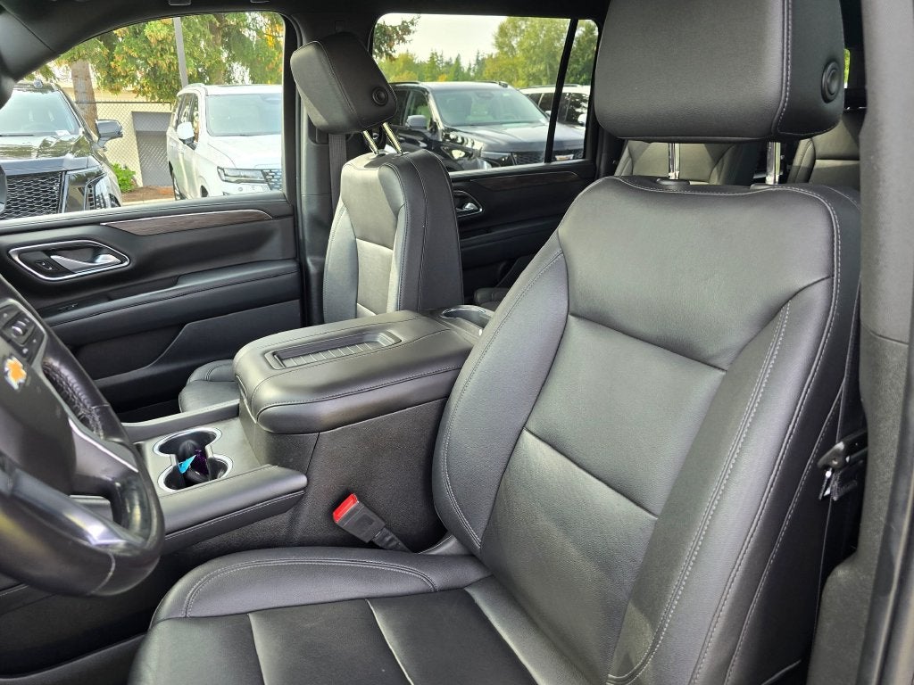 2022 Chevrolet Suburban Base