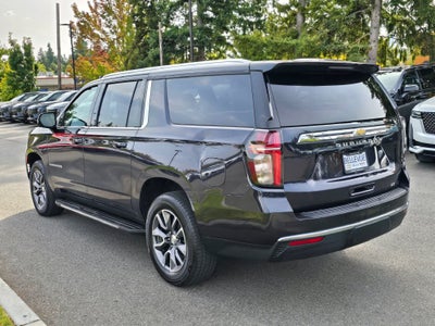 2022 Chevrolet Suburban Base