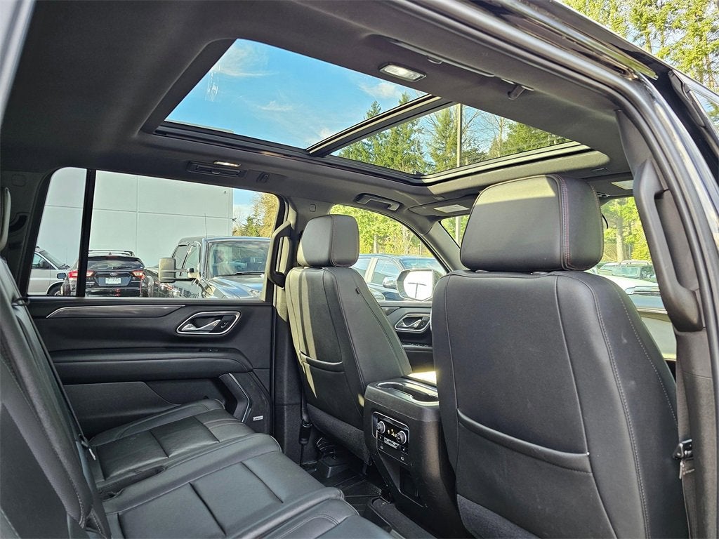 2021 Chevrolet Suburban Base