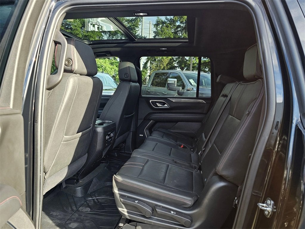 2021 Chevrolet Suburban Base