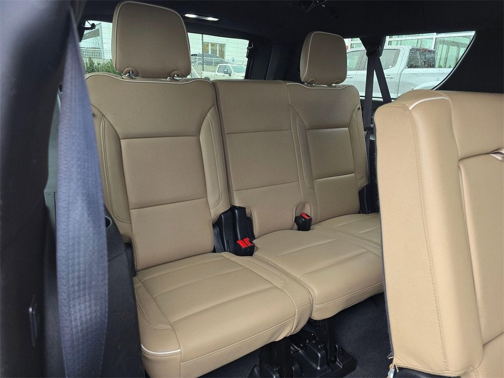 2024 Chevrolet Suburban Base