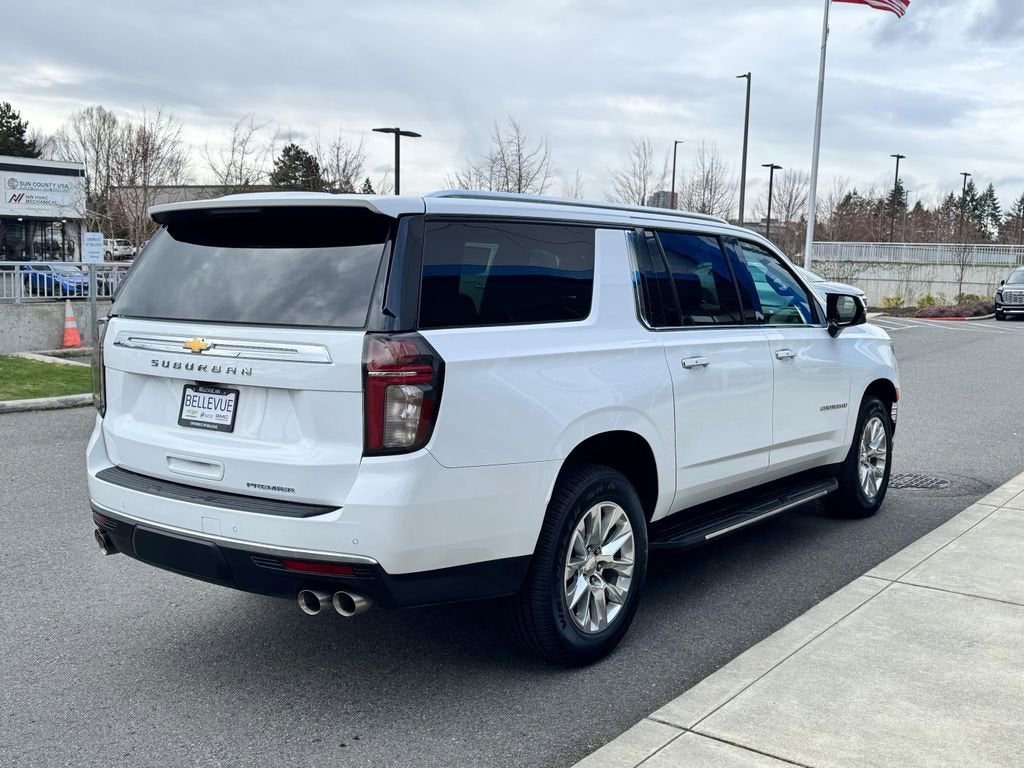 2023 Chevrolet Suburban Base