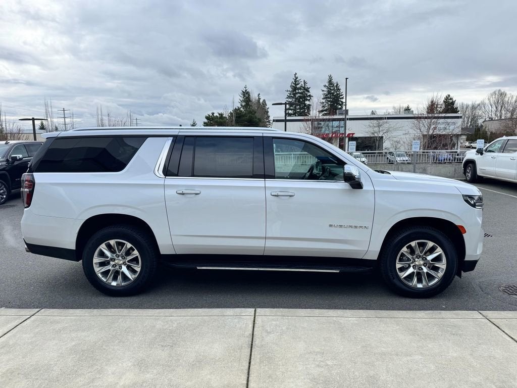2023 Chevrolet Suburban Base