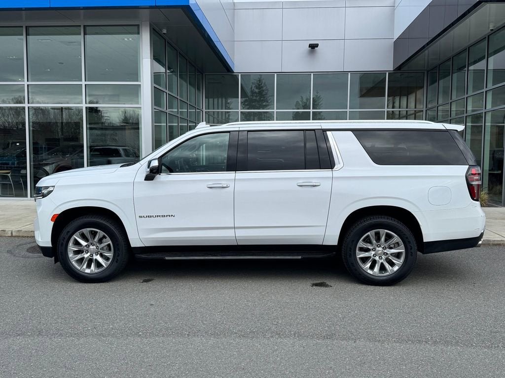 2023 Chevrolet Suburban Base