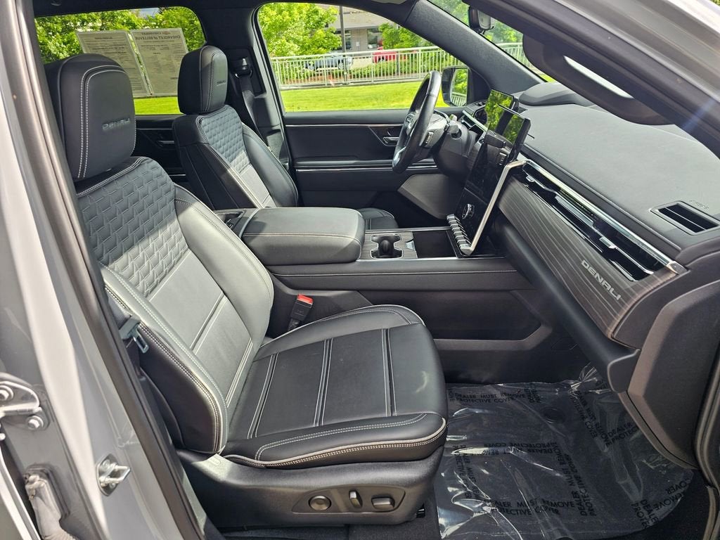 2025 GMC Sierra EV Base