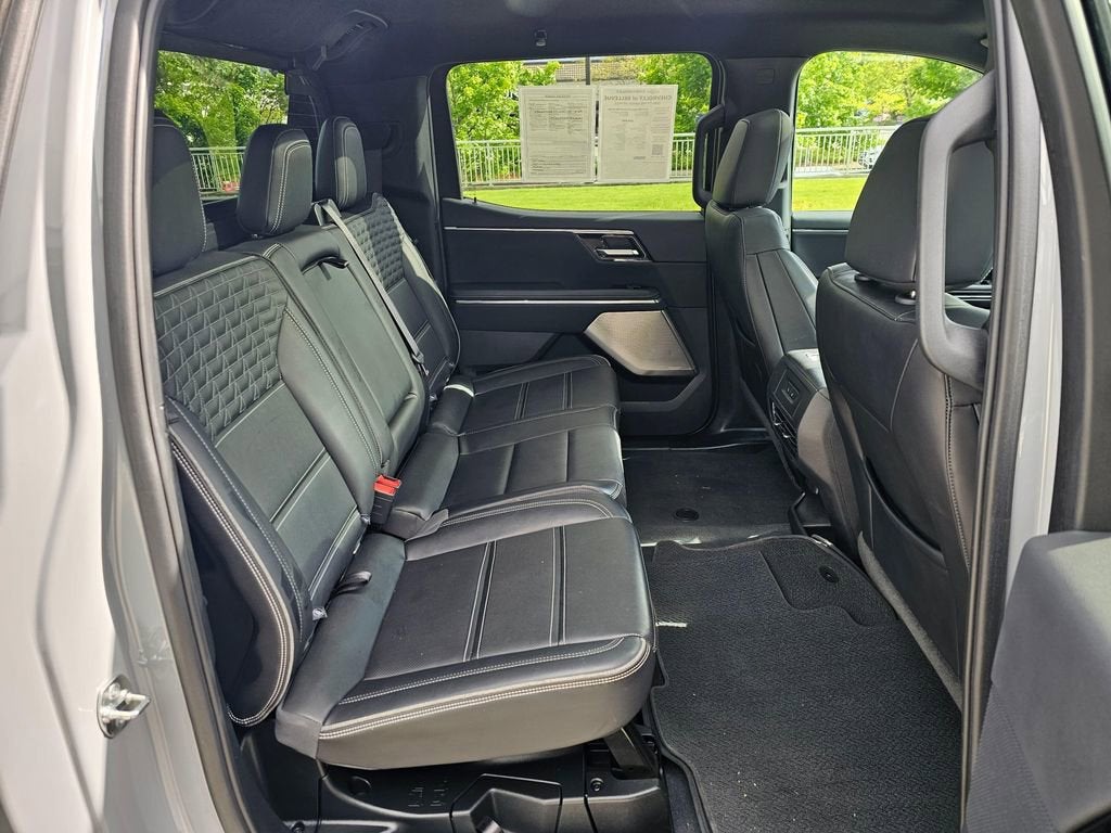 2025 GMC Sierra EV Base