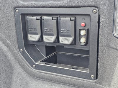 2025 GMC Sierra EV Base