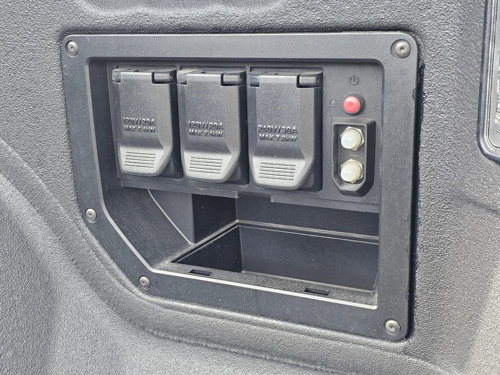 2025 GMC Sierra EV Base