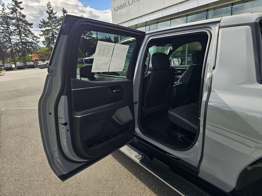 2025 GMC Sierra EV Base