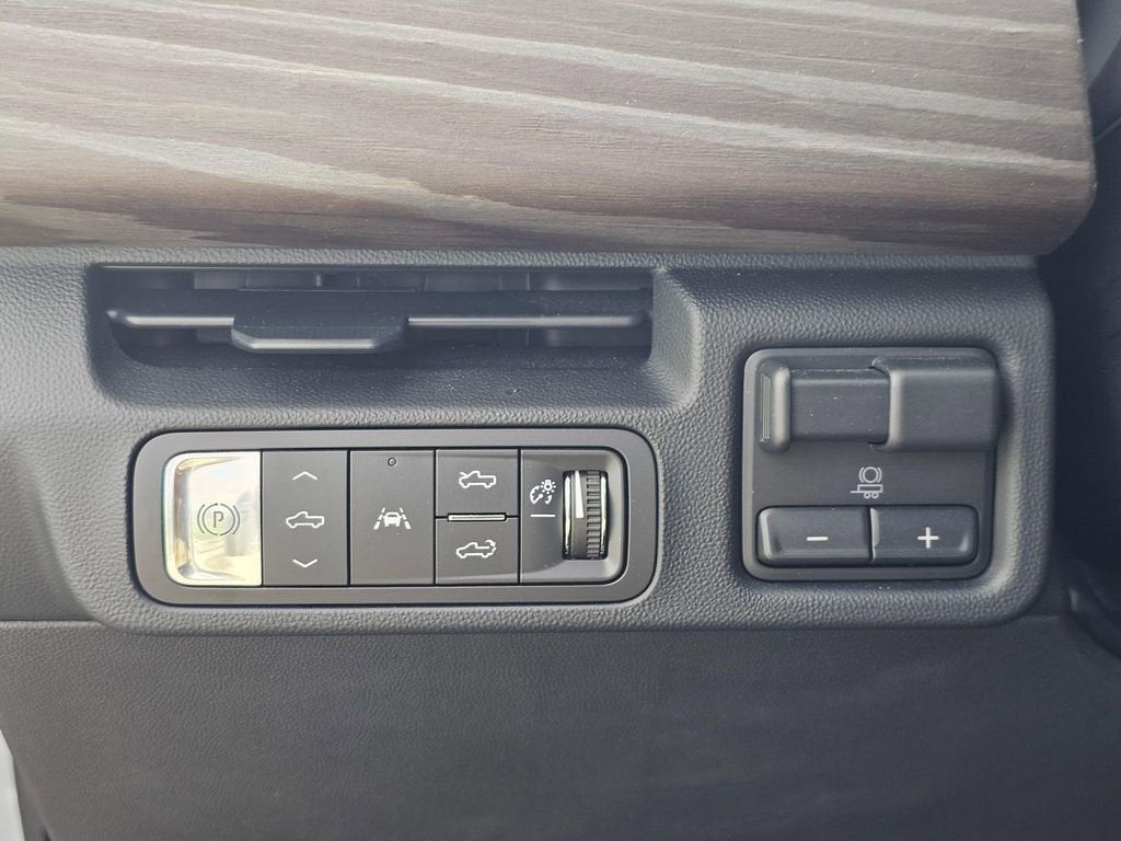 2025 GMC Sierra EV Base