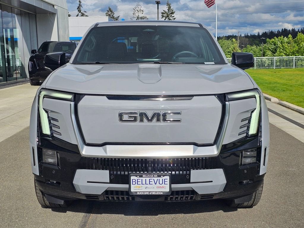 2025 GMC Sierra EV Base