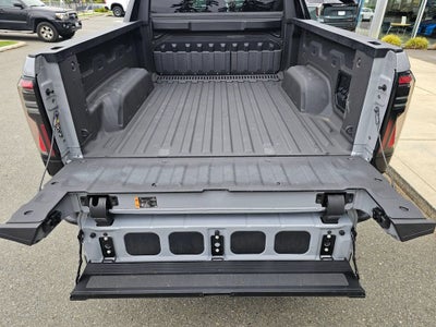 2025 GMC Sierra EV Base