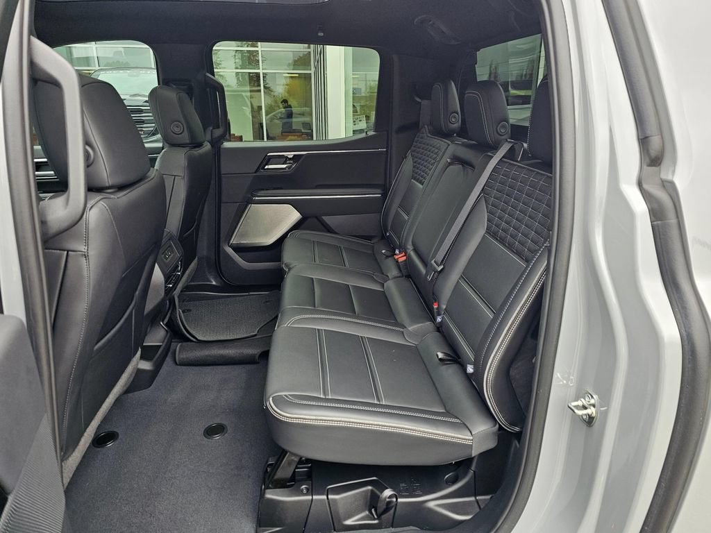 2025 GMC Sierra EV Base