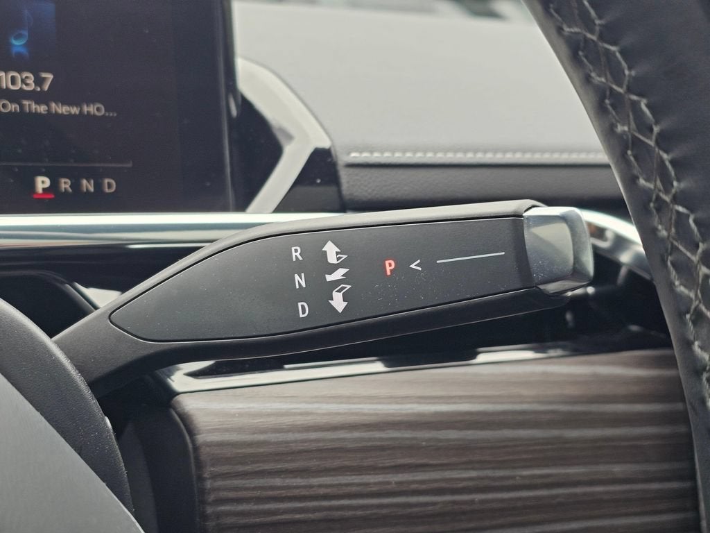 2025 GMC Sierra EV Base