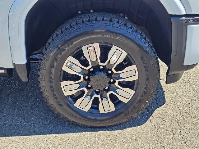 2026 GMC Sierra 3500HD Denali - Photo 9