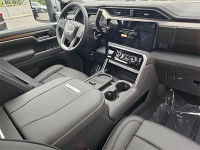 2025 GMC Sierra 3500 HD Denali