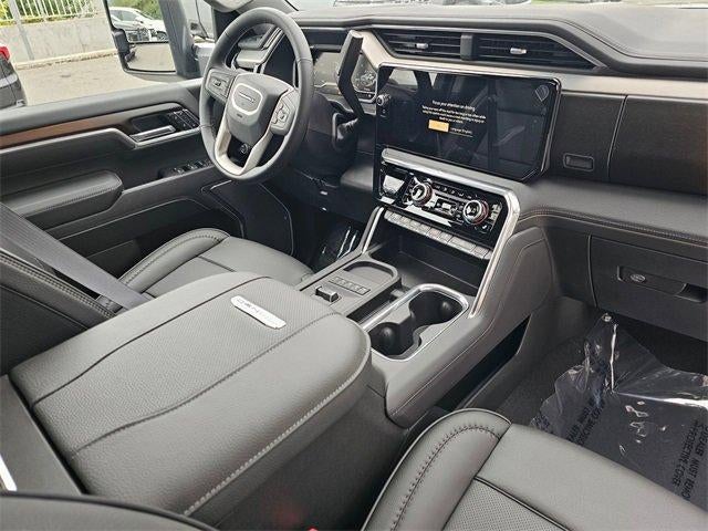 2025 GMC Sierra 3500 HD Denali